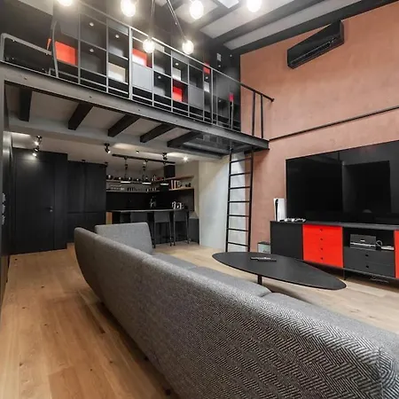 3 Storey Apartment With A Character And A Terrace Riga Exterior photo