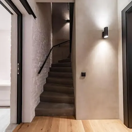 3 Storey Apartment With A Character And A Terrace Riga Exterior photo