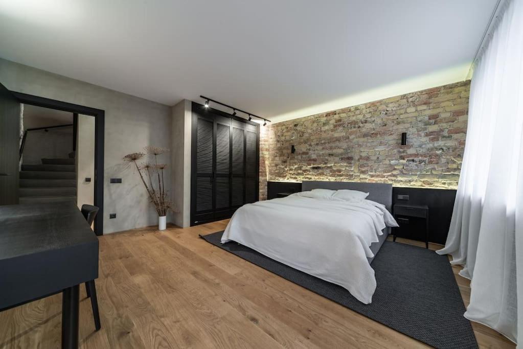 3 Storey With A Character And A Terrace Apartment