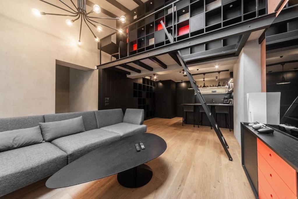 3 Storey With A Character And A Terrace Apartment *
