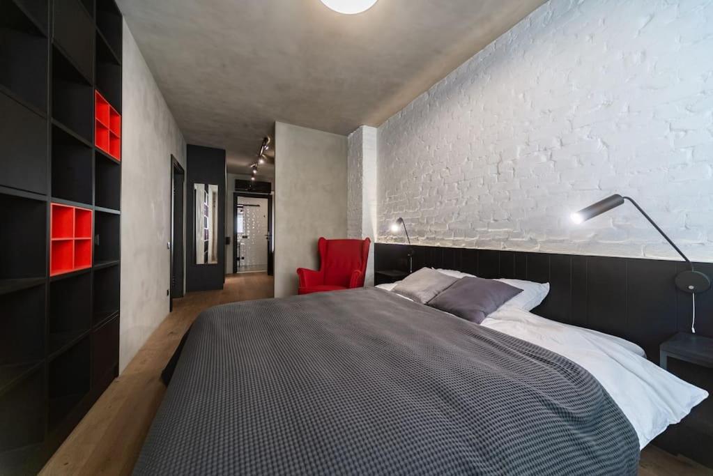 3 Storey With A Character And A Terrace Apartment *